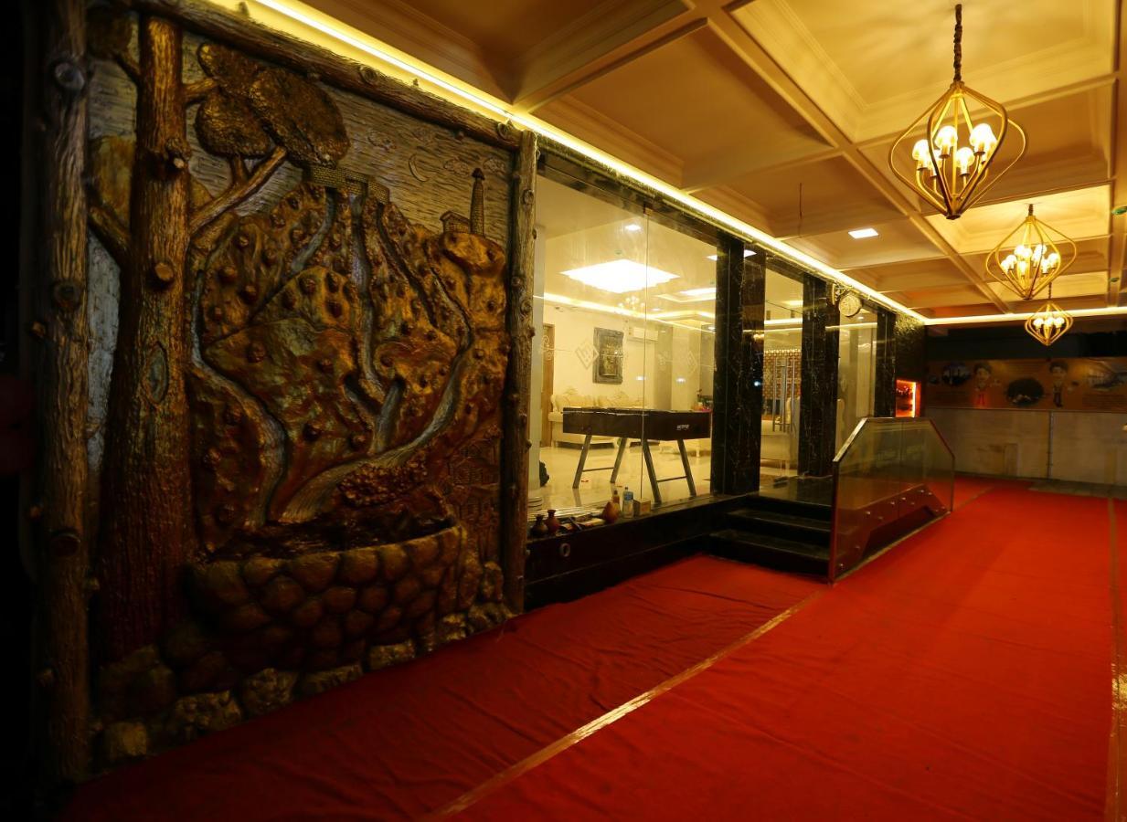 Mehar Inn Hotel Karaikkudi Exteriör bild