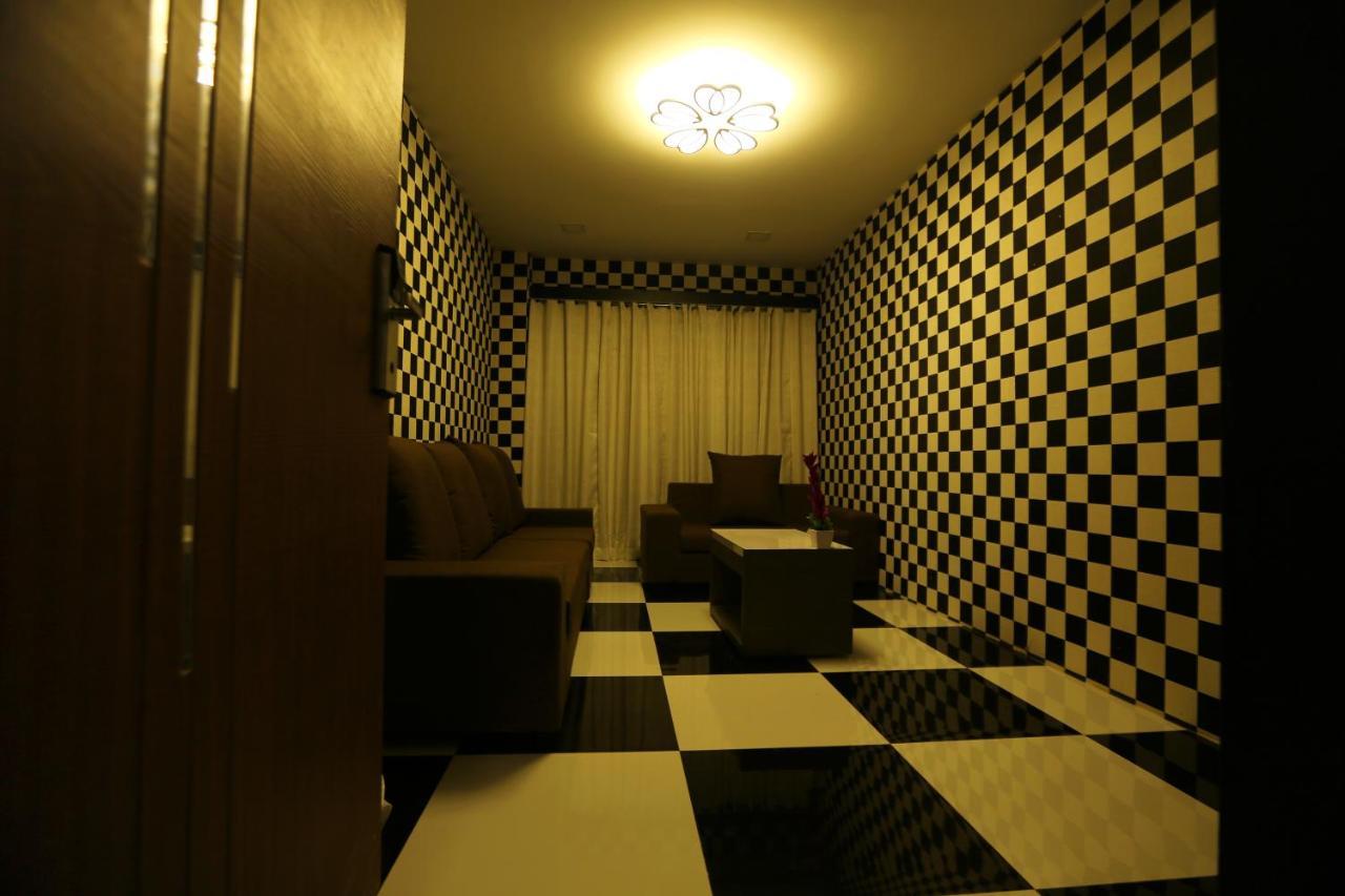 Mehar Inn Hotel Karaikkudi Exteriör bild